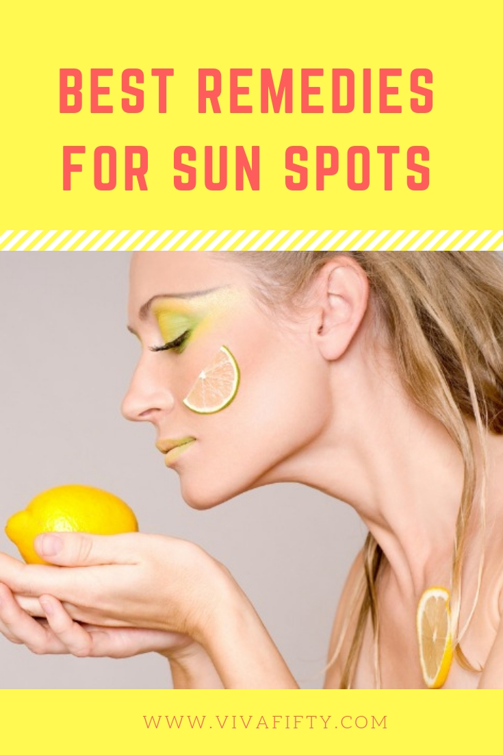 Although they are not harmful in themselves, most women would rather nix age spots. Before you try any skin-lightening option, make sure you check with your dermatologist first. Only a medical doctor can determine whether your skin irregularities are cancerous or nothing to worry about. Then, ask her about the following options. #skincare #beauty #sunspots #agespots 