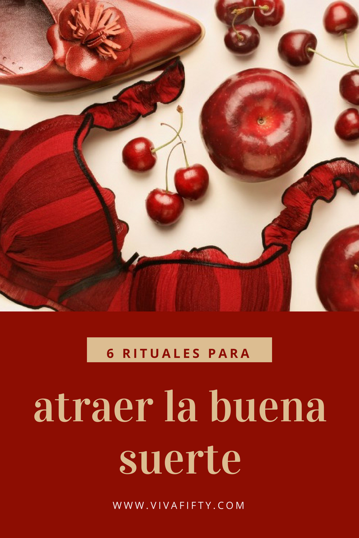 Se crea con fervor o no en estas cosas, casi todos caemos en la tentación de los rituales para la prosperidad y buena suerte. Incluso si no creemos en su efecto mágico, es una forma de poner toda la energía positiva enfocada en los buenos deseos.  Cada país, ciudad y familia tiene sus propias tradiciones para atraer la buena suerte. Aquí te cuento algunas de las más universales. #tradiciones #buenasuerte #nochevieja