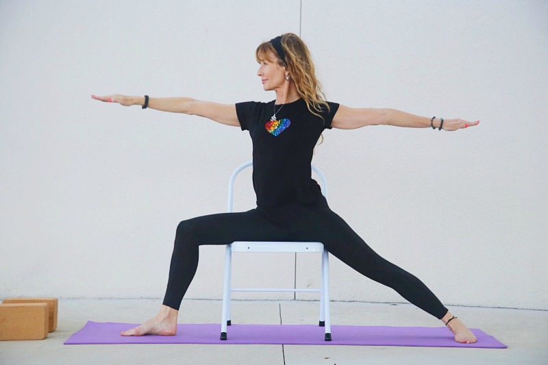 5 Yoga poses you can do sitting in a chair