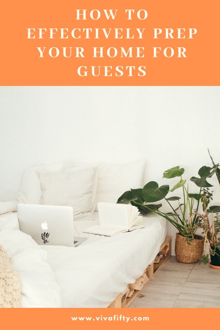 Preparing your home for visitors over the holidays or any other time of year can be done easily. It´s all in the details, I promise.