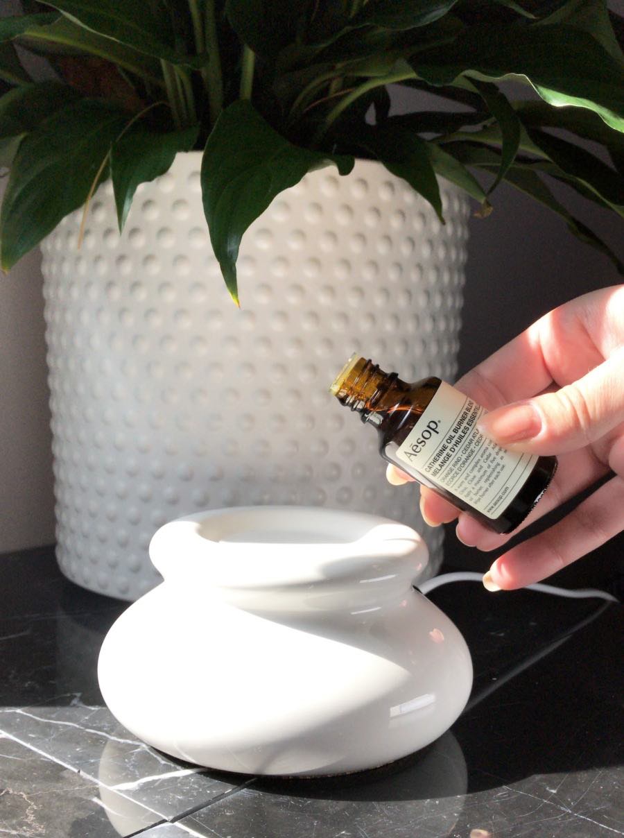 Preparing your home for visitors over the holidays or any other time of year can be done easily. It´s all in the details, I promise.