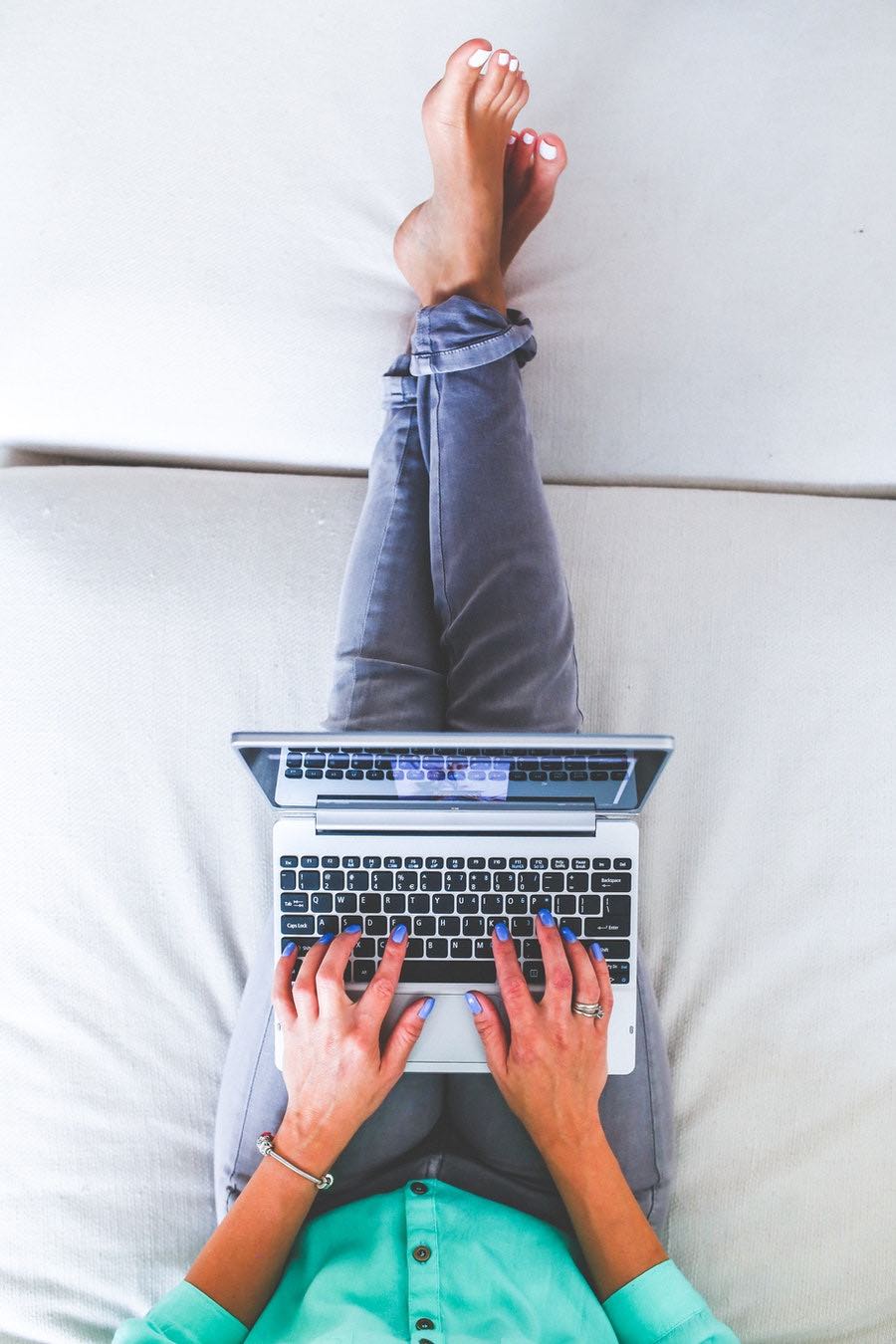 Working from home can be efficient and easy, when you have the right tools and apps on hand. Here are some that this freelancer uses on a regular basis.