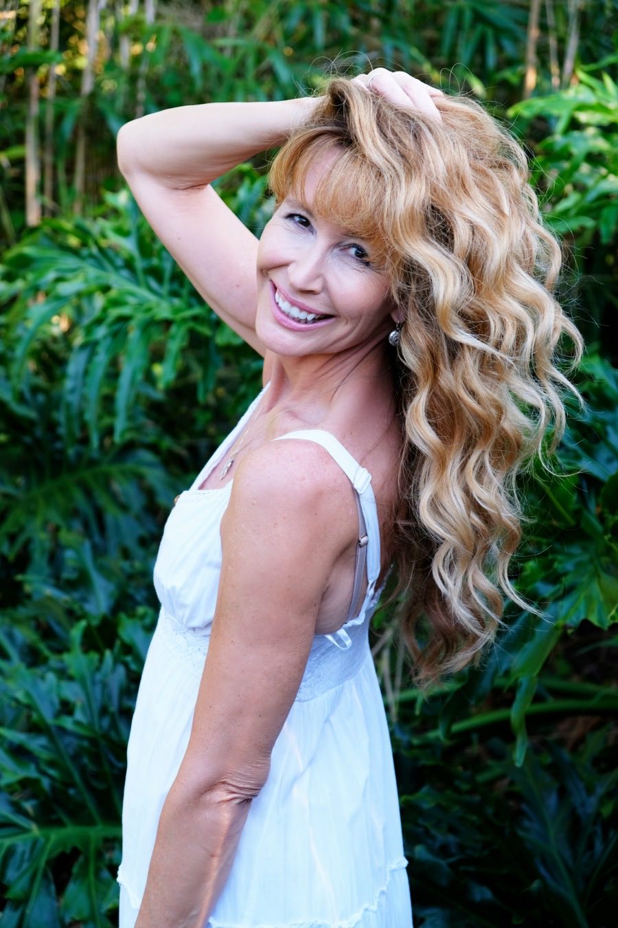 How I take care of my long hair at 50+– Viva Fifty! How I take care of my long hair at 50+– Viva Fifty!