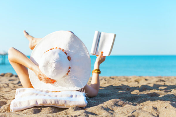 Going to the beach in style makes your outing so much more enjoyable … especially at a certain age. Here are our stylish beach must-haves!