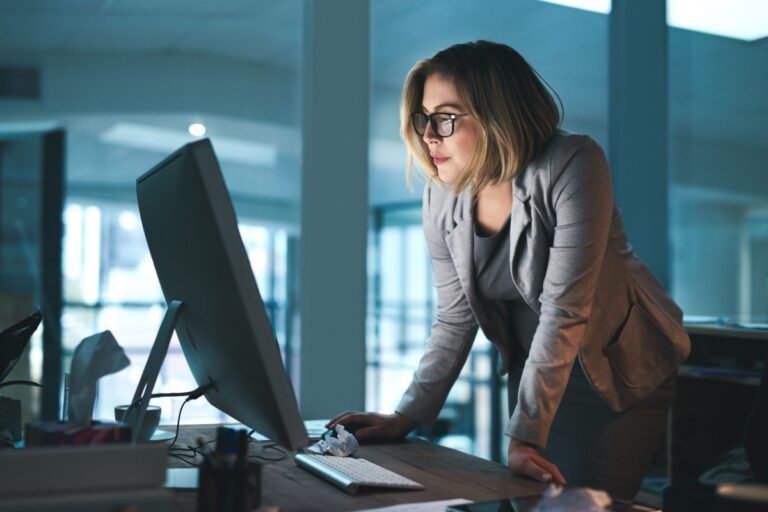 woman in front of a computer